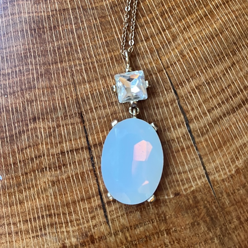 Large stone necklace - Picture 2 of 3